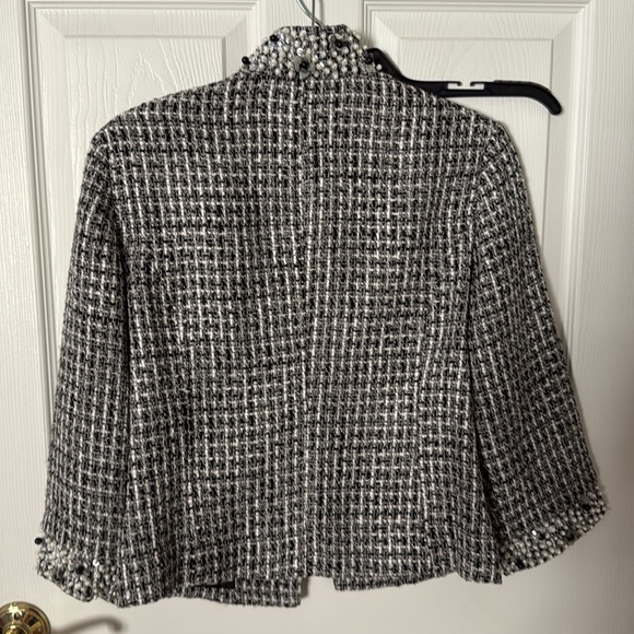Chico's Black and White Blazer open style  Houndstooth size 1 with embellishment - Picture 4 of 5